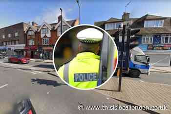 Teen rushed to hospital after Hornchurch High Street stabbing