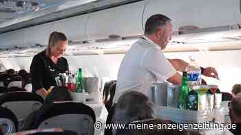 Flugzeug: Bei welchem Getränk Flugbegleiter mit den Augen rollen – Tomatensaft ist es nicht