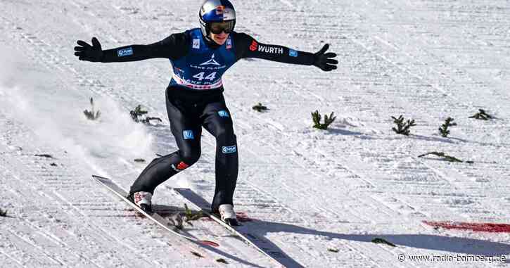 Skispringen skurril: Wellinger ragt in Rasnov erneut heraus