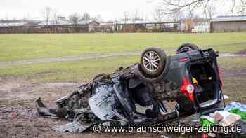 Transporter überschlägt sich: drei Tote