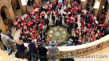 Gun reform advocates rally at Minnesota State Capitol