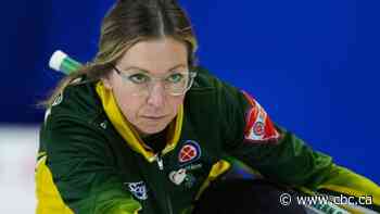 Northern Ontario's Krista McCarville defeats Manitoba's Jennifer Jones at Tournament of Hearts