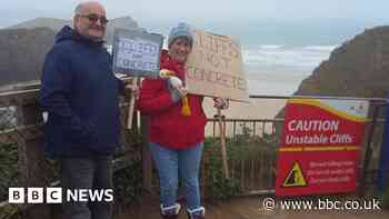 Whipsiderry demonstration held against cliff reinforcement