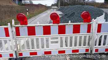 Verkehr: Aus alten Joghurtbechern wird eine Autobahn