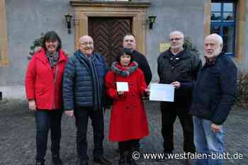 Treckerfreunde spenden an die Tafel