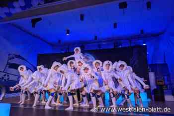 Ostenland: Showtanzgruppen Divolos und Diwos begeistern Karnevalspublikum