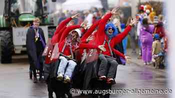 Beim Faschingsumzug in Finningen geht es rund
