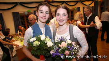 Hubertusschützen feiern einen festlichen Ball in Peterskirchen