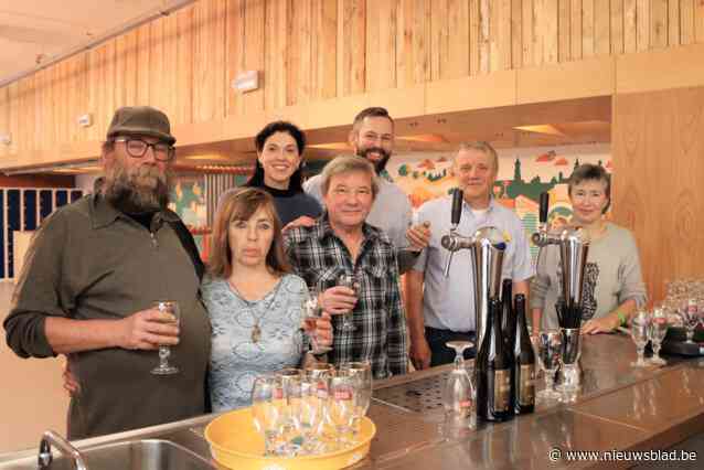 Heikantse bierliefhebbers organiseren benefiet voor Jos (56) en Rita (59) na zware woningbrand: “Ze zijn alles kwijt”