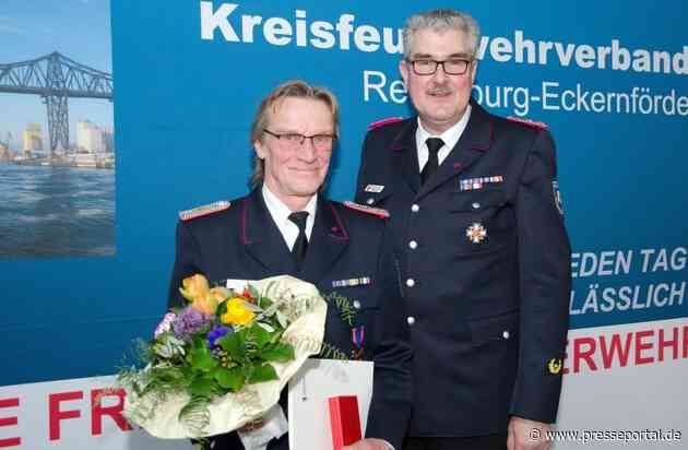 FW-RD: Jahreshauptversammlung Kreisfeuerwehrverband Rendsburg-Eckernförde - 5 Kameraden bekamen das Deutsche Feuerwehr Ehrenkreuz verliehen.