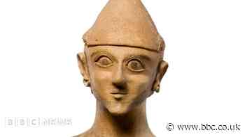 Cyprus 'terracotta army' figures in Cambridge in UK first