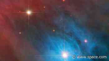 Hubble telescope captures dazzling stellar duo in Orion Nebula (photo)
