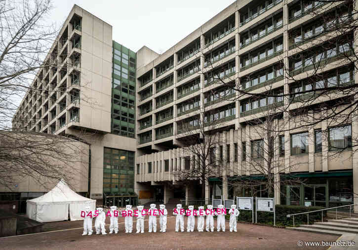Das Abbrechen abbrechen
 - Initiative für den Erhalt des Justizzentrums in München