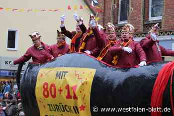 Rosenmontags-Umzug in Nieheim: Tausende feiern auf den Straßen
