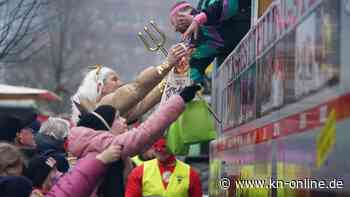 Fröhlicher Rosenmontagsumzug in Marne