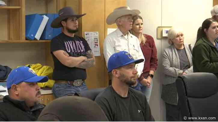 Texas 3rd-grader finds superintendent's gun in school bathroom, parents voice concerns