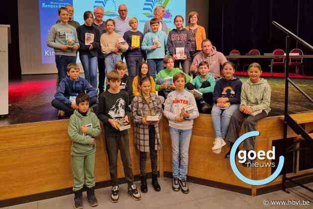 Roos wint Junior Journalist-wedstrijd in Kinrooi met opstel over de bibliotheek