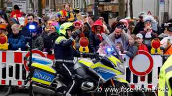 Rosenmontag in NRW: Verspätung beim Kölner Karnevalszug – Polizei zieht Fazit
