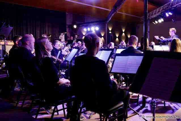 Fanfare Ramsel vertolkt tune van Kapitein Zeppos tijdens winterconcert: “Rechten zijn pas vrijgegeven”