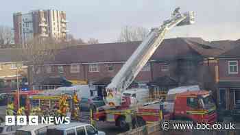 Gosport: Three arrested after vehicle fires spread to home