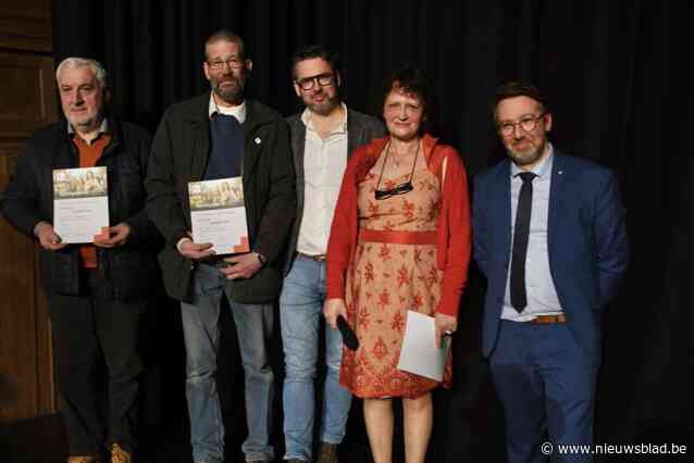 Rode Kruis wil gezinnen in moeilijkheden blijven helpen met brugfiguren: “Onderwijs geeft kwetsbare kinderen betere toekomstkansen”