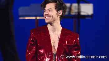 Watch Harry Styles Embrace Australian Tradition and Drink From His Shoe During Live Show