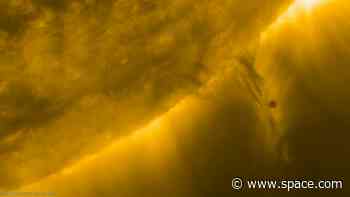 Solar Orbiter catches Mercury crossing the sun. Here's the amazing video.