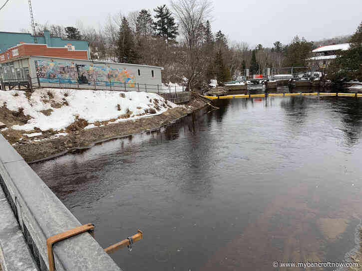 York River lowered so water structure can be repaired