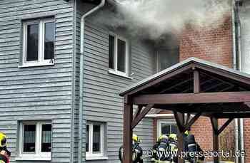 FW-NE: Kellerbrand sorgt für zweistündigen Einsatz | Keine Verletzten