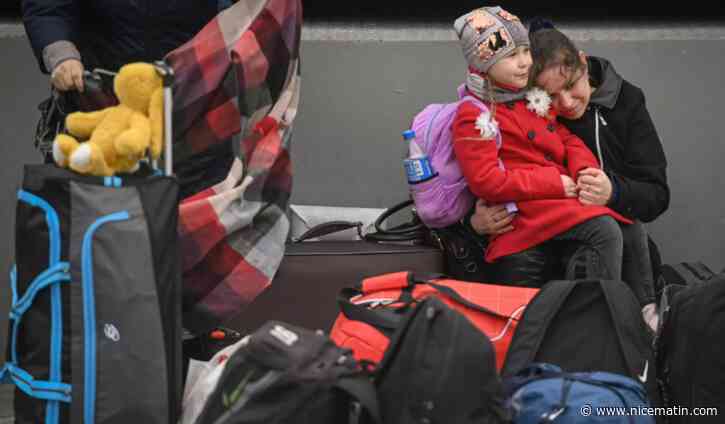 Guerre en Ukraine: dans les sacs à dos des jeunes réfugiés, une vie entière... à reconstruire ailleurs