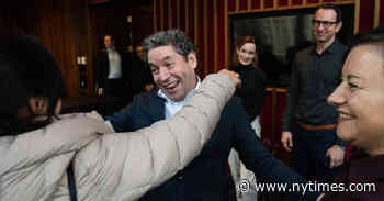 Gustavo Dudamel, Superstar Maestro, Meets New York