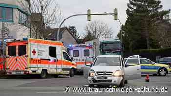 Ein Verletzter nach Crash auf Kreuzung in Wolfenbüttel