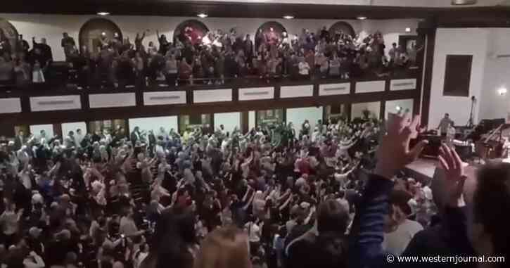 Breaking: 24/7 Revival Comes to an End at University After 13 Days and 50K People Flock to Town