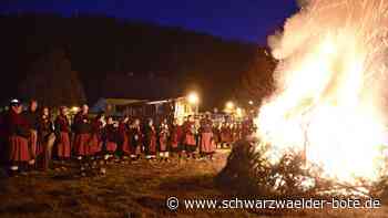 Verbrennen in Unterschwandorf: Narrenzunft und Kuckucks-Gugga beenden die Fasnet