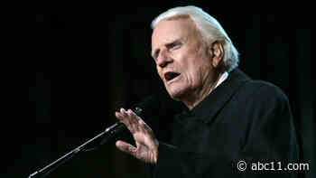 Budd, Tillis, move to expedite Billy Graham statue in U.S. Capitol