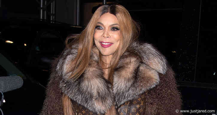 Wendy Williams is All Smiles While Grabbing DInner with Friends in NYC