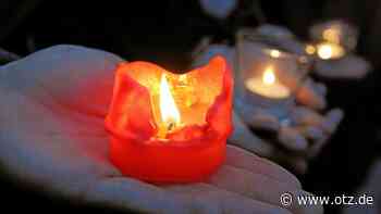 Mahnwachen für die Opfer des Ukrainekrieges im Saale-Holzland