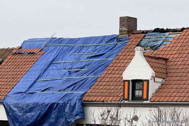 Pas gepensioneerde Doris (65) viel onlangs met fiets en verliest nu huis na zware brand: “Het is ons droomhuis, dus we willen het snel terug”