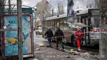 Tote nach „Mehrfachraketenwerfer“-Attacke: Selenskyj wettert über „Angriff ohne militärischen Zweck“