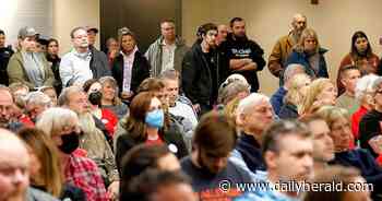 McHenry County approves resolution denouncing new state gun ban