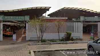 Un box nel mercato per raccogliere il cibo invenduto: andrà all’alberghiero