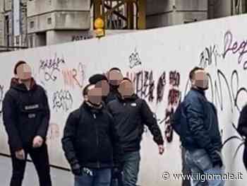 "Facciamo girare le loro foto...". Ora gli antifà schedano i ragazzi di destra