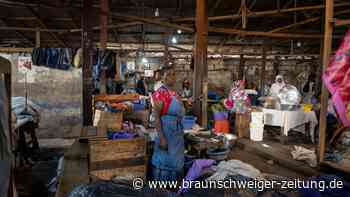 Schattenseiten der Modewelt: Riesiger Kleidermarkt in Accra
