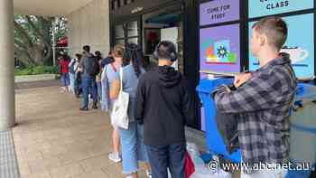 Uni students don't have enough money for food and rent