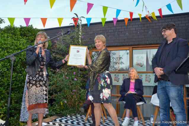 Reglement straks stopgezet op gemeenteraad: na vijf dorpsdichters slaat Destelbergen andere poëtische weg in