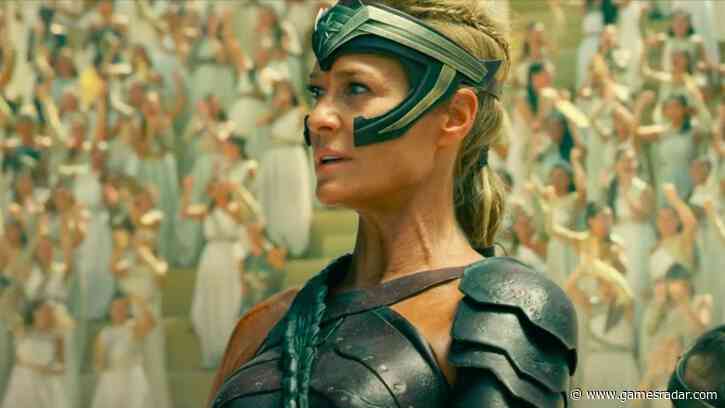 Robin Wright wants to join the Wonder Woman prequel series