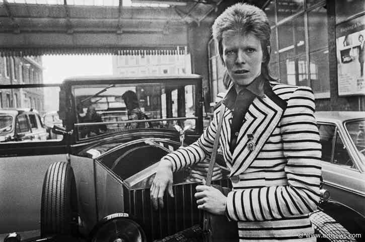 David Bowie Archive Goes to V&A, Venice Canals Run Dry, and More: Morning Links for February 23, 2023