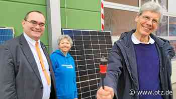 Stecker rein und Strom sparen: Kraftwerke auf Jenaer Balkonen