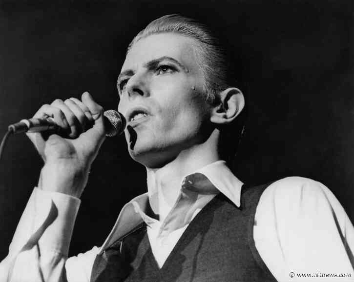 David Bowie’s Archive Gifted to London’s Victoria & Albert Museum 