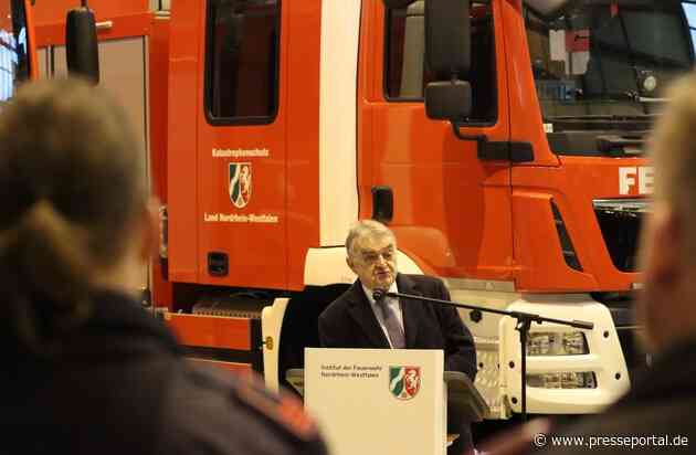 FW Institut NRW: Innenminister Herbert Reul übergibt vier Löschgruppenfahrzeuge für den Katastrophenschutz an vier Feuerwehren in NRW